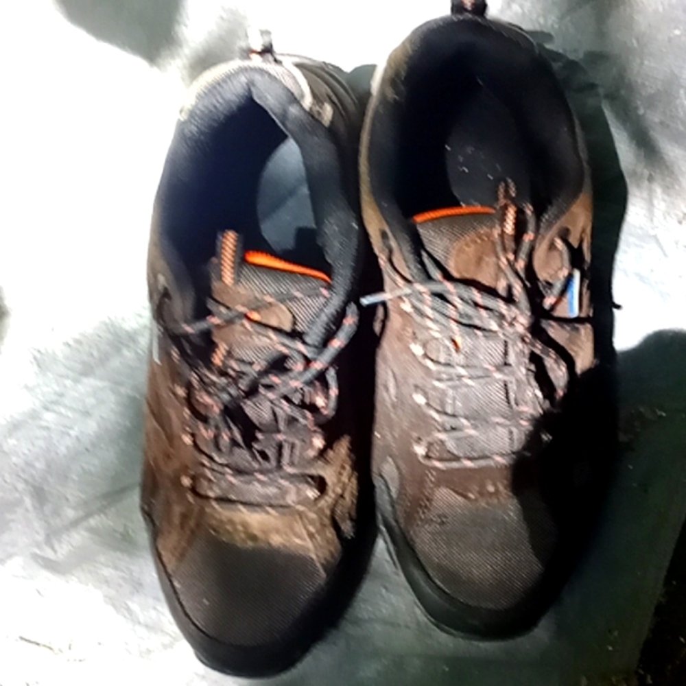 Men's hiking boots